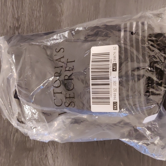 Victoria's secret 7/8 legging size L New - Picture 5 of 5